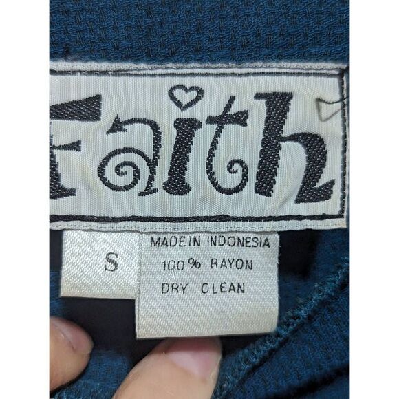 Faith Women's Rayon Teal Embellished Welcome To The 90's Top & Pant Set S/XS - Picture 3 of 6